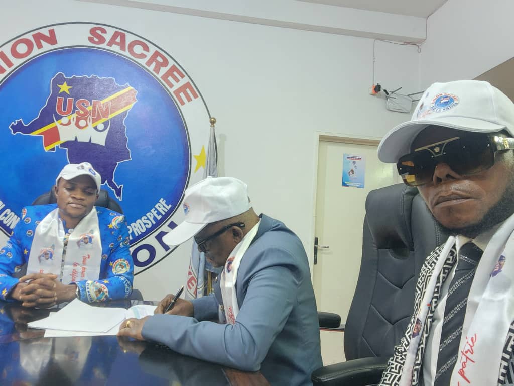 Le PCA Désiré Muwala Mal’kob réaffirme sa loyauté à Fatshi et signe la nouvelle charte de l’Union Sacrée