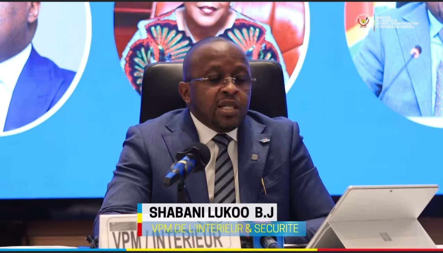 Kinshasa durcit le ton face à l’instabilité institutionnelle dans les provinces